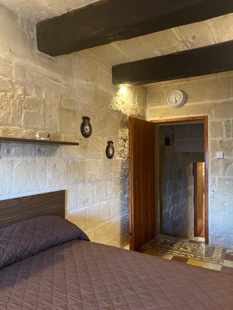 A Remarkable 500 Years Old House Of Character Senglea Exterior foto